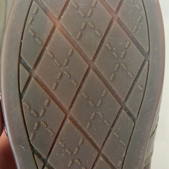 Umi | Size 4 Girls (US) Brown and Pink Heart Flats - Picture 13 of 13